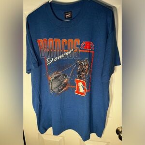 Vintage 1993 90’s Denver Broncos T-shirt Fruit of the Loom Best Cotton Polyester